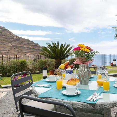 Villa Zeza´s Garden Calheta  Exterior foto